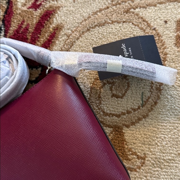 Kate Spade Sadie Crossbody - Picture 4 of 8